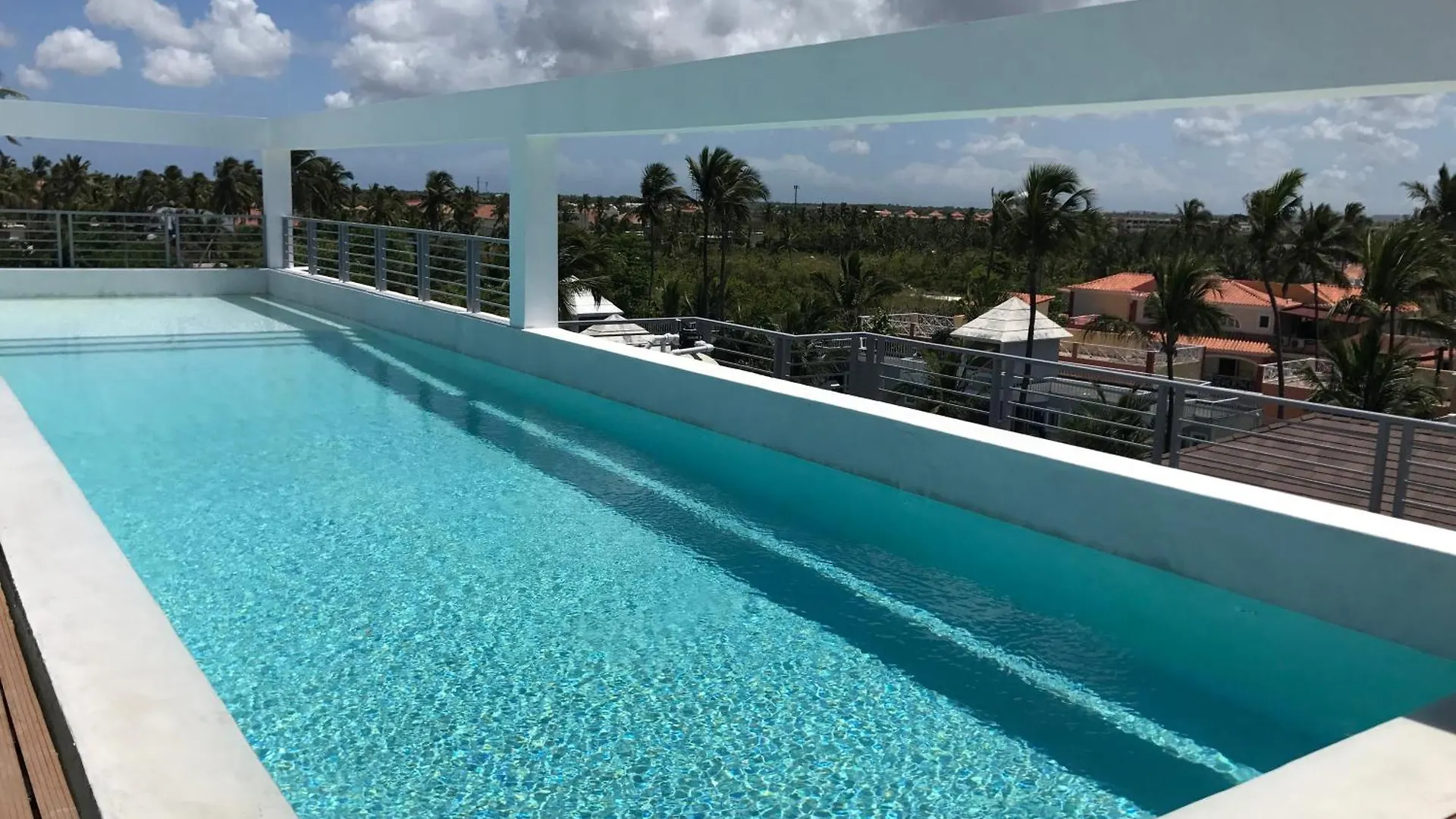 Ducassi Suites Rooftop Pool - Beach Club And Spa Punta Cana Hotel